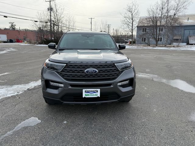 Certified 2022 Ford Explorer XLT w/ Equipment Group 202A image 12