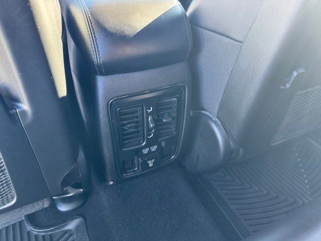 Used 2021 Jeep Grand Cherokee Limited image 28