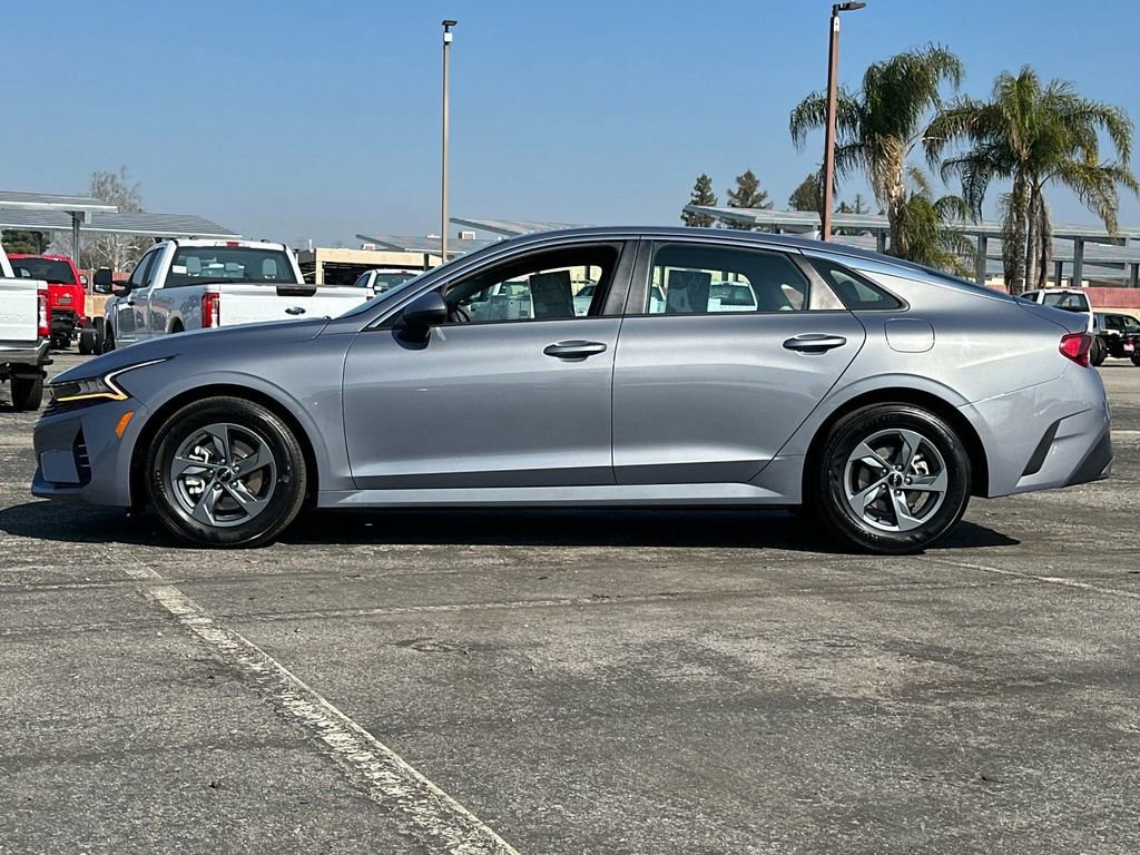 Used 2022 Kia K5 LX FWD image 2