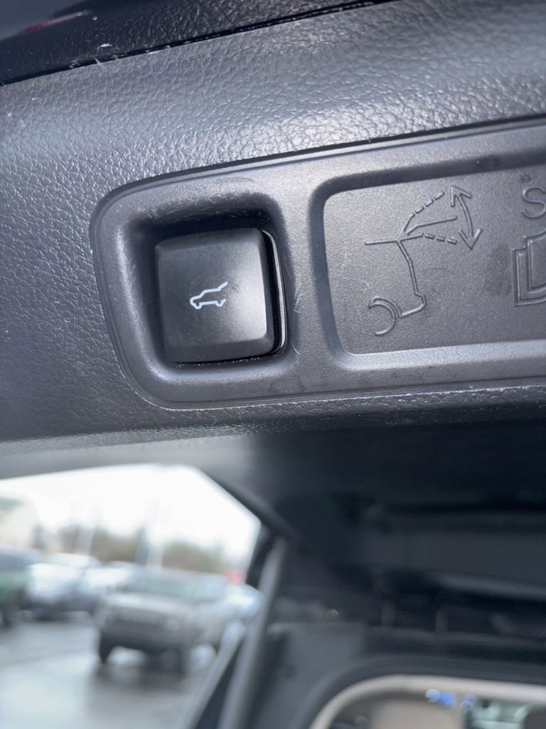 Certified 2023 Ford Expedition Max XLT image 16