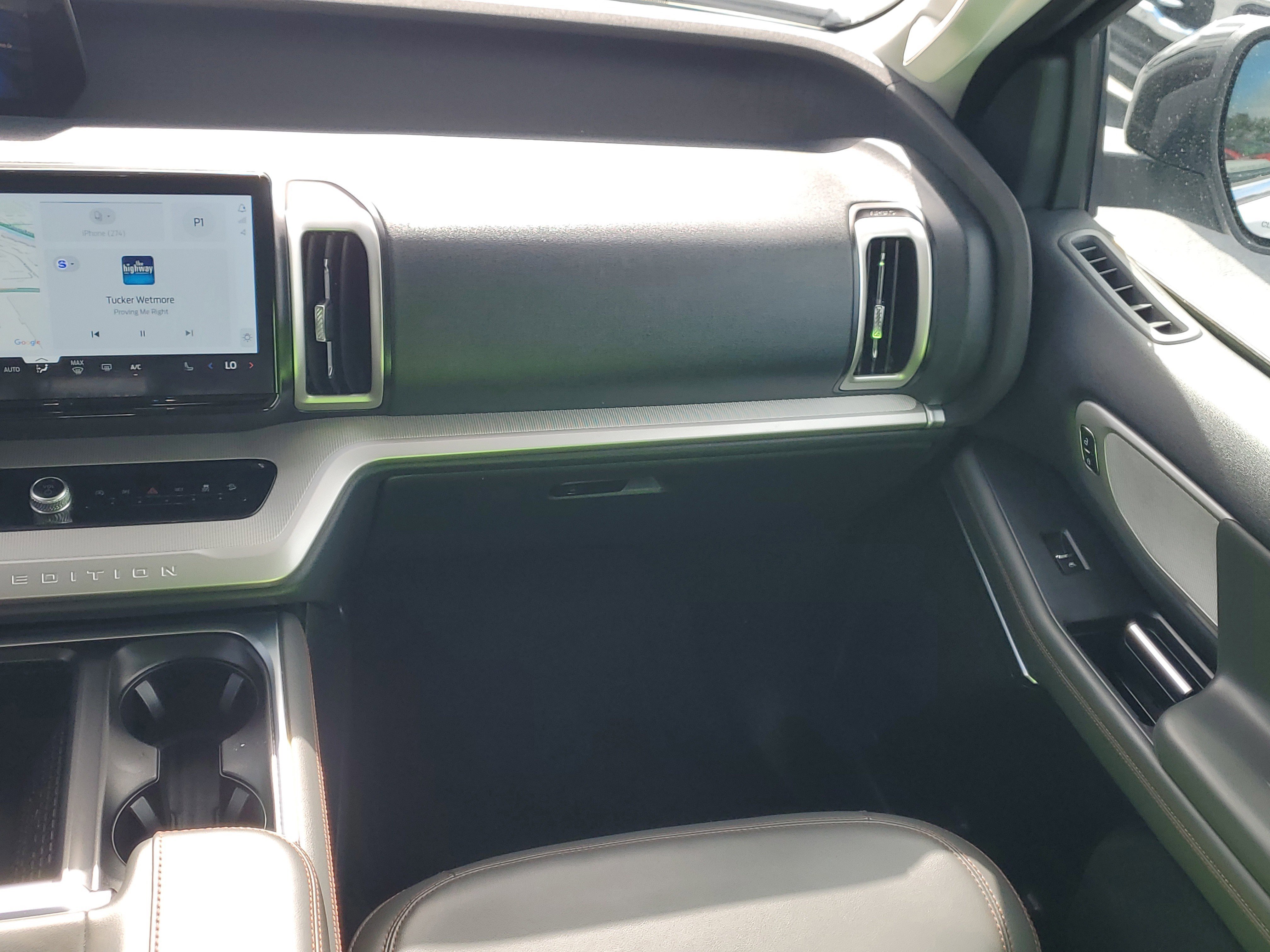 Certified 2025 Ford Expedition Active image 18