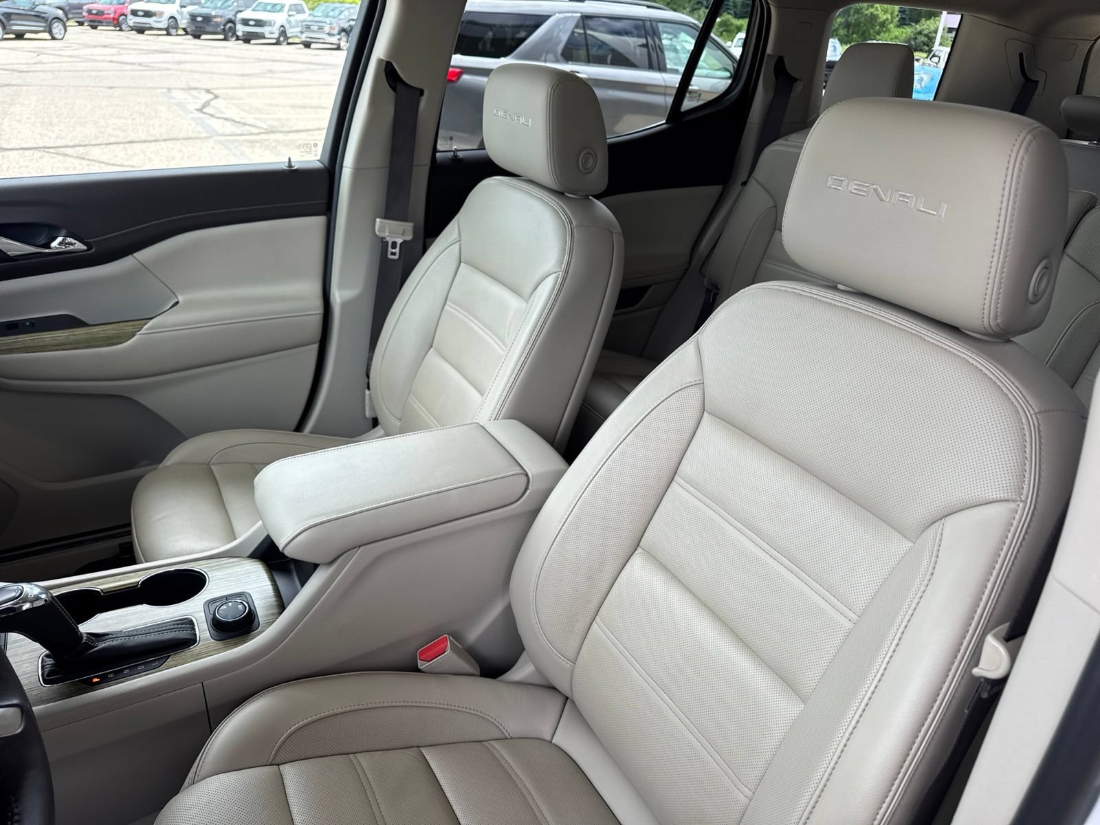 Used 2019 GMC Acadia Denali AWD/4WD image 25