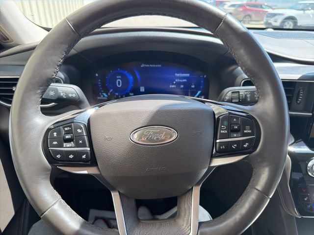 Certified 2023 Ford Explorer Platinum w/ Technology Package AWD/4WD image 19