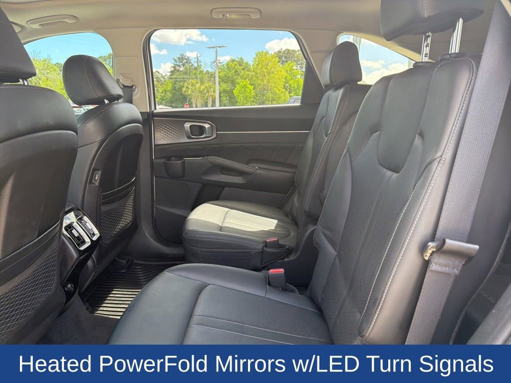 Used 2023 Kia Sorento SX AWD/4WD image 16