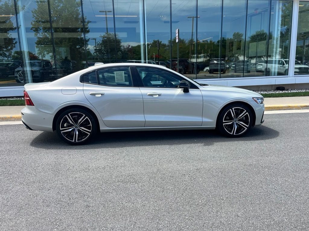 Used 2021 Volvo S60 T6 R-Design AWD/4WD image 10