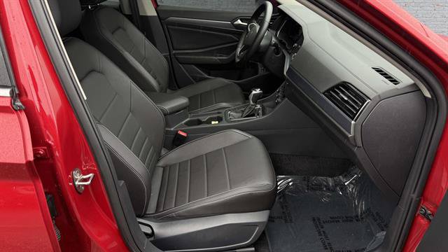 Used 2023 Volkswagen Jetta SE FWD image 24