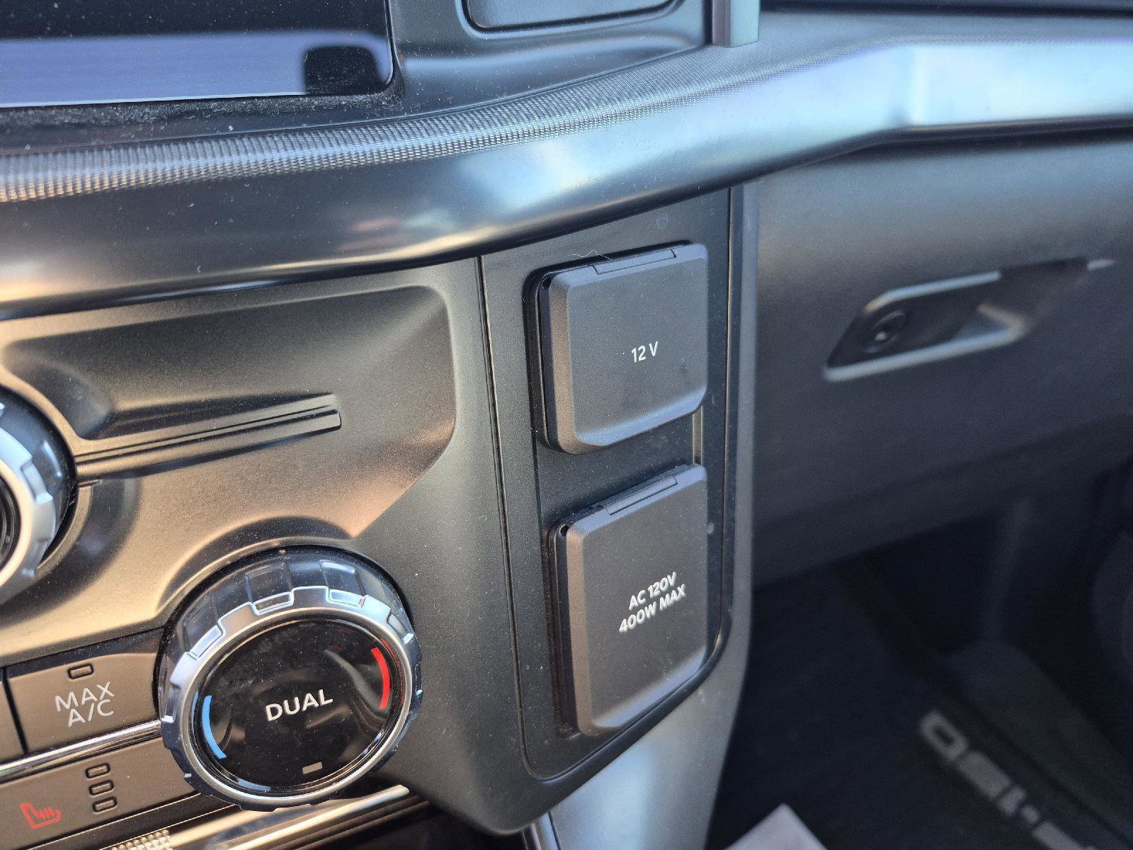 Certified 2025 Ford F150 Lariat w/ FX4 Off-Road Package image 25