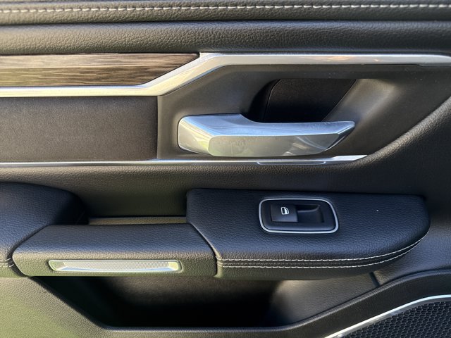 Used 2020 RAM 1500 Laramie RWD image 18