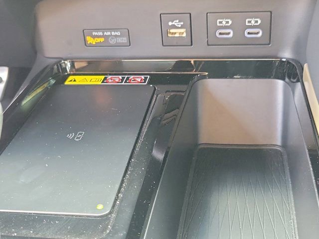 Used 2025 Toyota Camry XSE FWD image 29