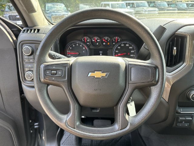 Used 2020 Chevrolet Silverado 1500 Custom w/ Custom Value Package AWD/4WD image 14