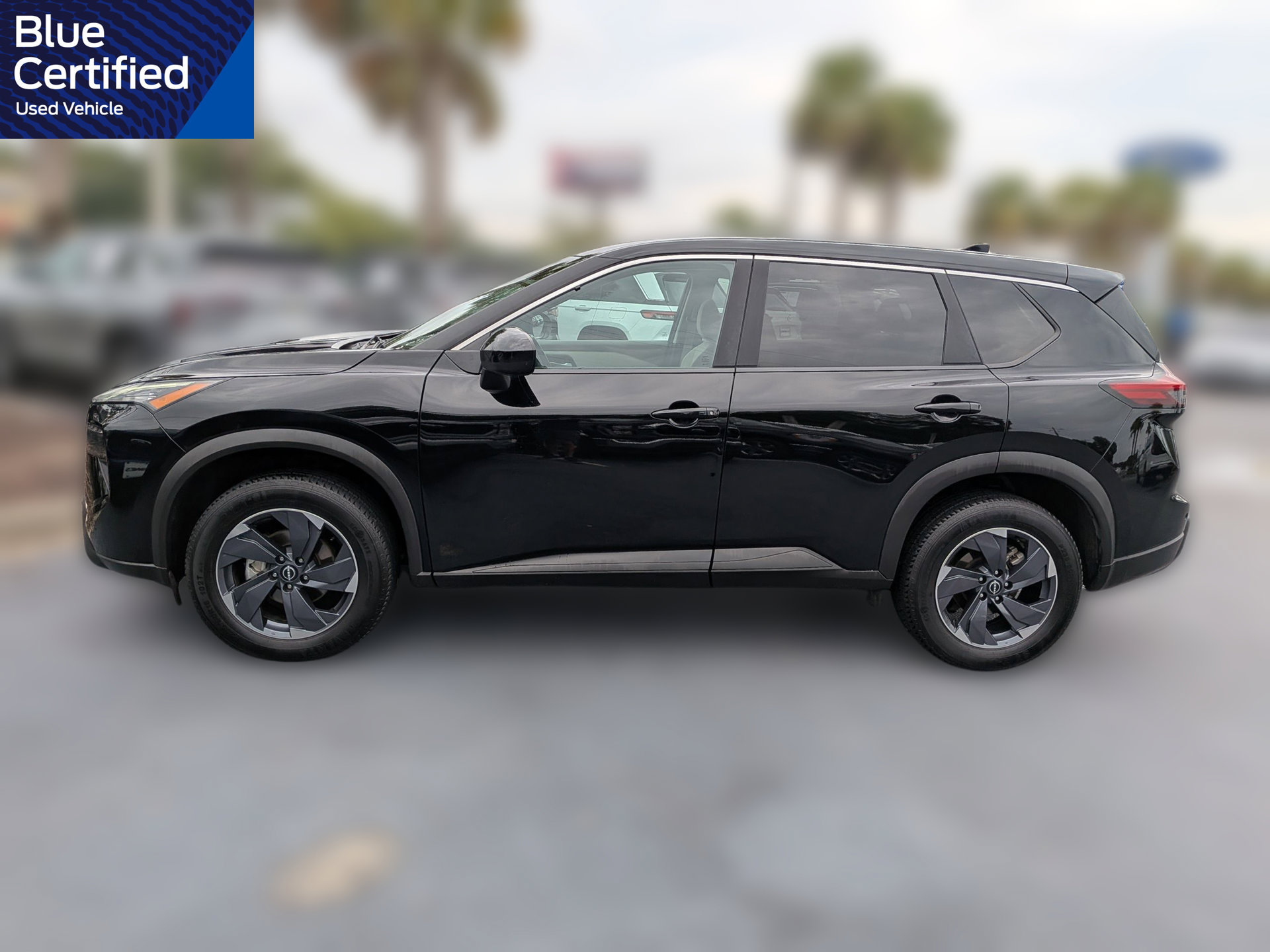 Used 2025 Nissan Rogue SV FWD image 8
