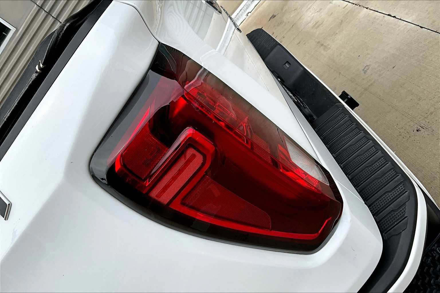 Used 2021 GMC Sierra 1500 Elevation image 26