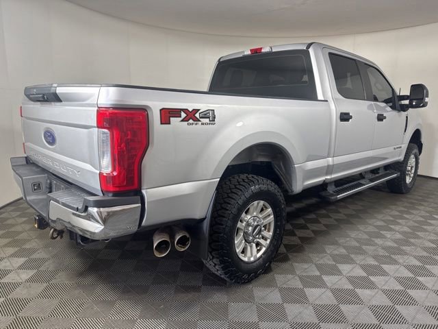 Certified 2019 Ford F250 XL w/ STX Appearance Package image 5