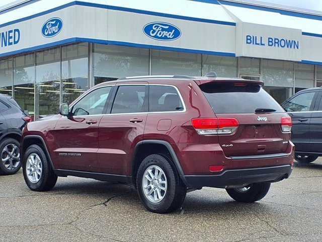 Used 2018 Jeep Grand Cherokee Laredo AWD/4WD image 2