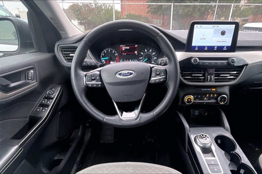 Certified 2022 Ford Escape SE w/ Cold Weather Package AWD/4WD image 4