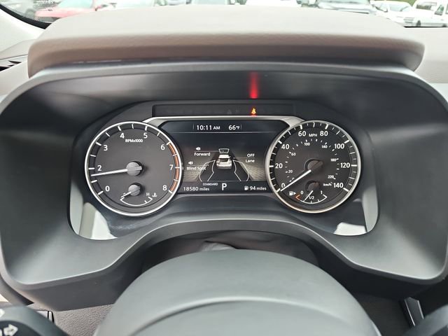 Used 2023 Nissan Rogue SV w/ SV Premium B Package FWD image 19