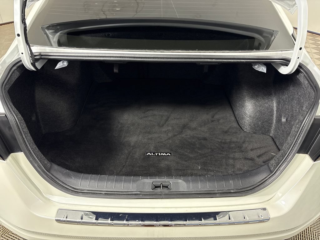 Used 2023 Nissan Altima 2.5 SR FWD image 25