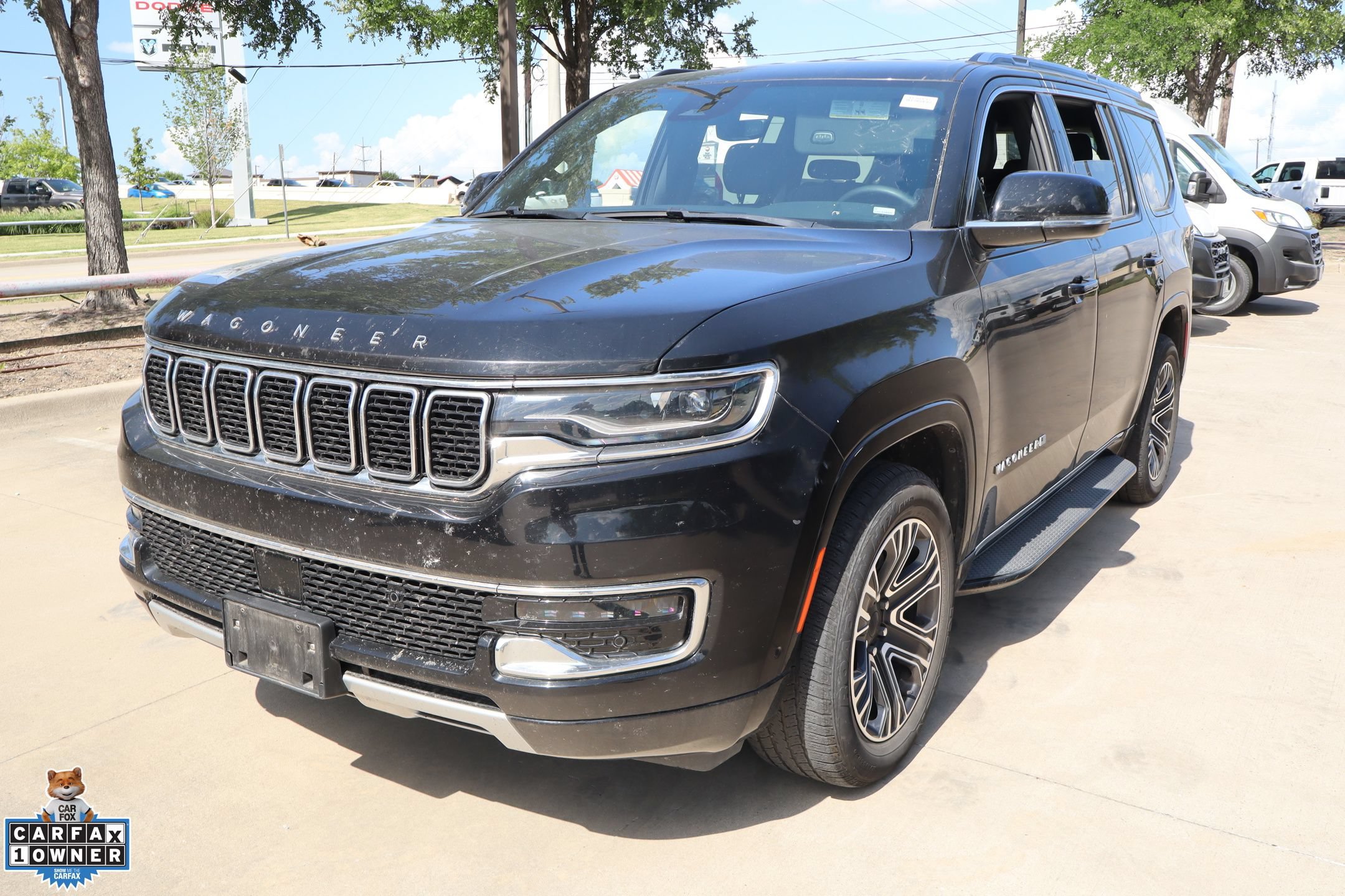 Used 2024 Jeep Wagoneer Series II w/ Flexible Seating Group AWD/4WD image 9