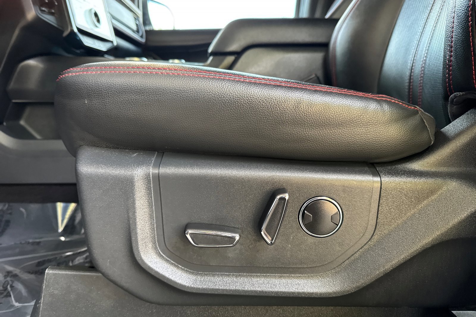 Certified 2022 Ford Expedition Limited image 13