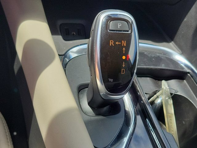Used 2018 Buick Enclave Premium w/ Experience Buick Package FWD image 32