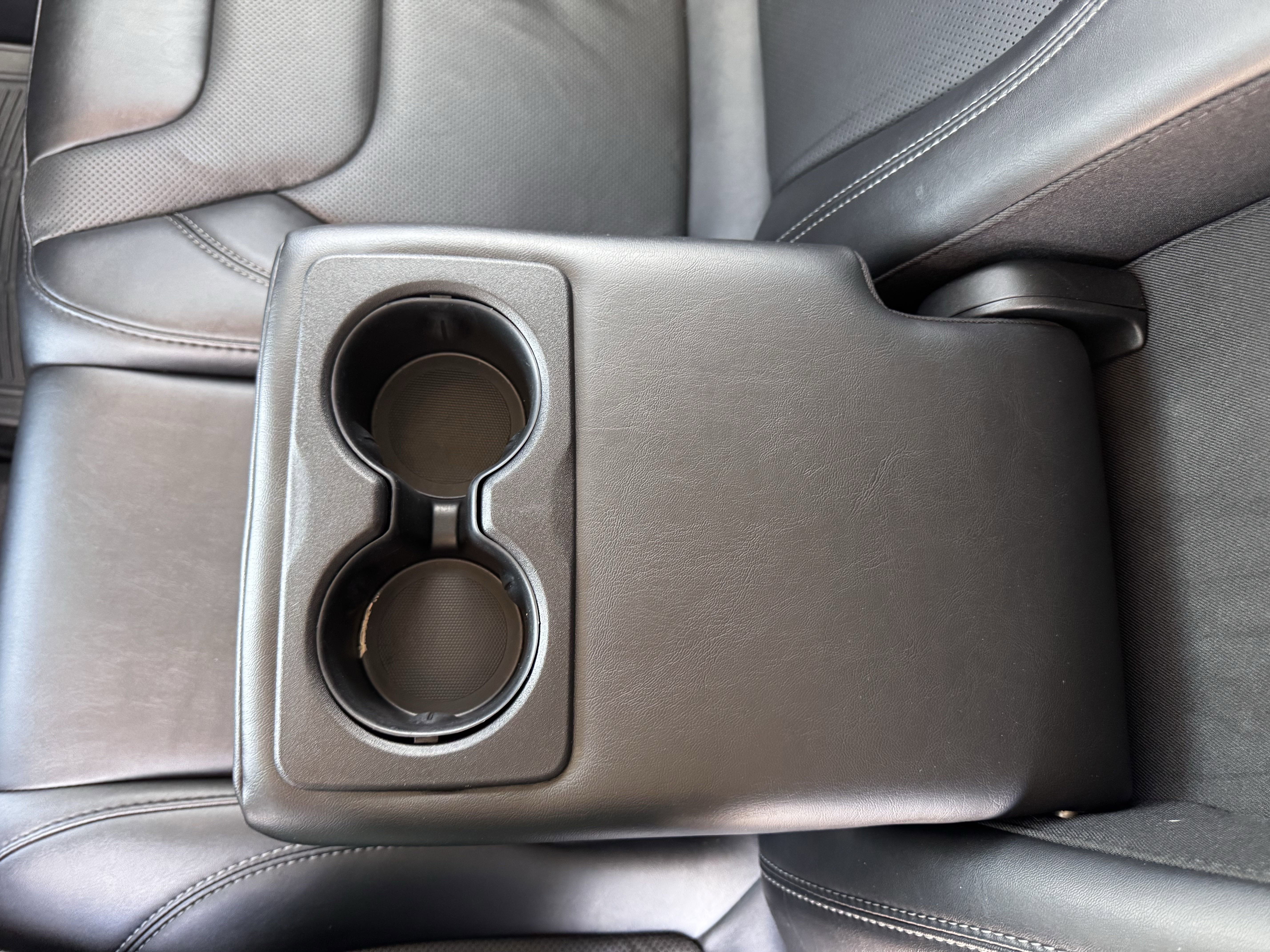 Used 2023 Jeep Cherokee Altitude Lux image 34