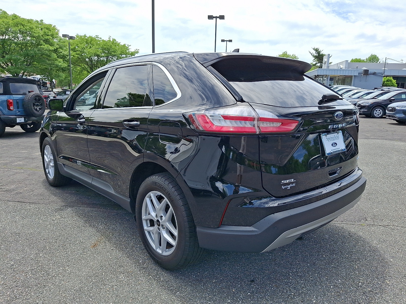 Certified 2024 Ford Edge SEL w/ Convenience Package AWD/4WD image 4