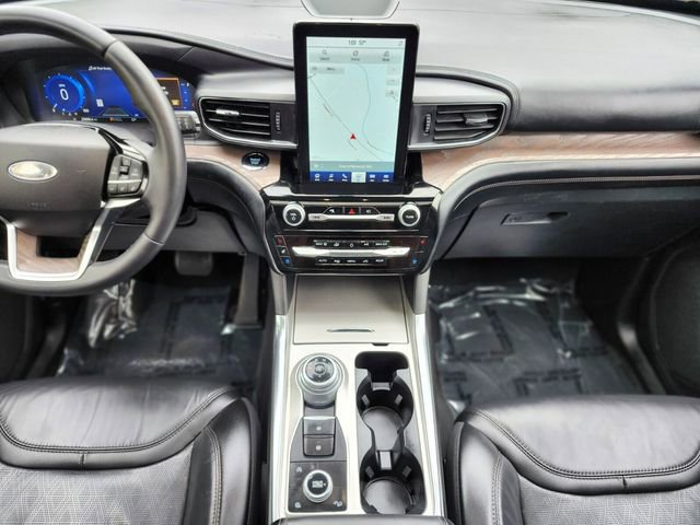Certified 2022 Ford Explorer Platinum w/ Equipment Group 601A AWD/4WD image 14