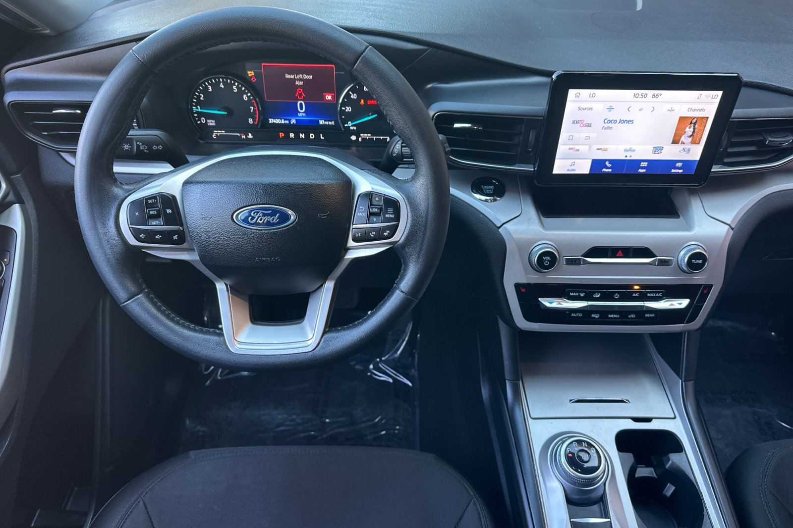 Certified 2023 Ford Explorer XLT RWD image 16