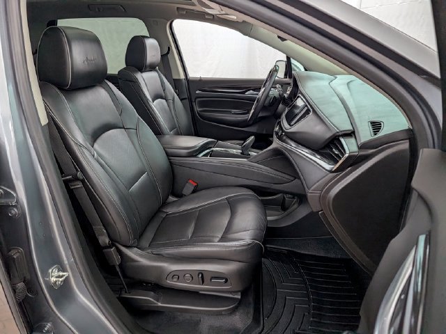 Used 2021 Buick Enclave Avenir w/ Avenir Technology Package AWD/4WD image 25