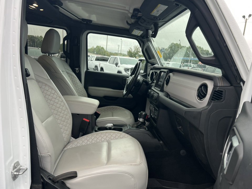 Used 2021 Jeep Gladiator Overland image 13