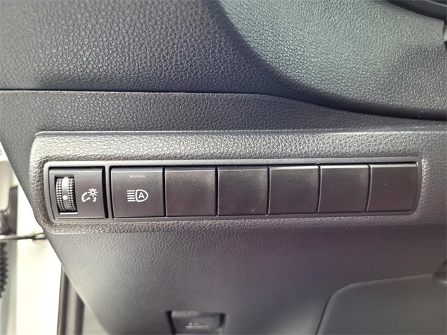Used 2021 Toyota Corolla LE image 19