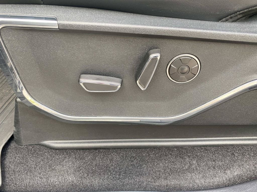 Certified 2024 Ford F150 Platinum w/ Equipment Group 702A High AWD/4WD image 21
