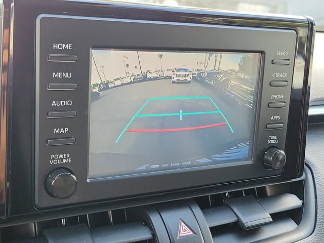Used 2019 Toyota RAV4 LE w/ Carpet Mat Package FWD image 9