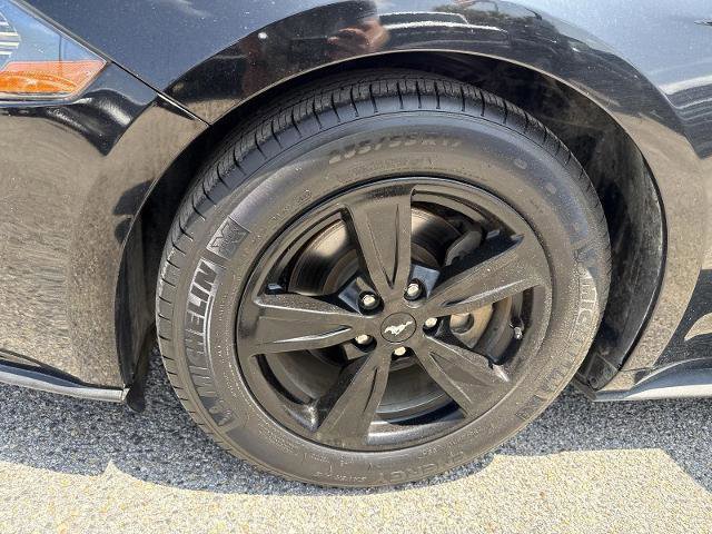 Certified 2020 Ford Mustang Coupe RWD image 31