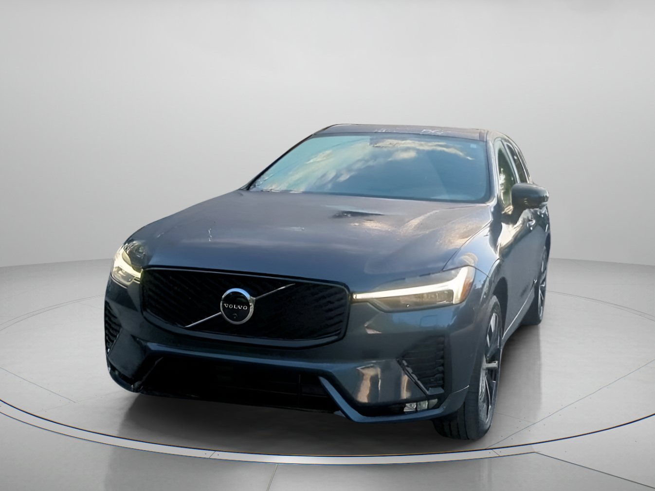 Used 2026 Volvo XC60 B5 Plus AWD/4WD image 10