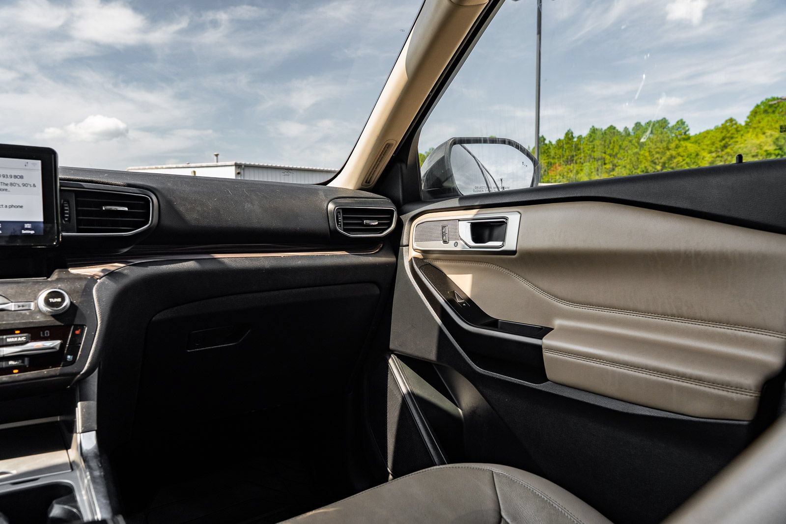 Certified 2020 Ford Explorer Limited RWD image 31