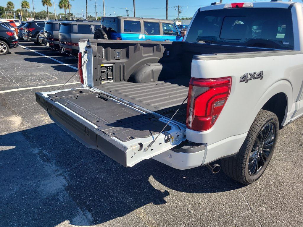 Certified 2025 Ford F150 Platinum w/ Equipment Group 702A High AWD/4WD image 7