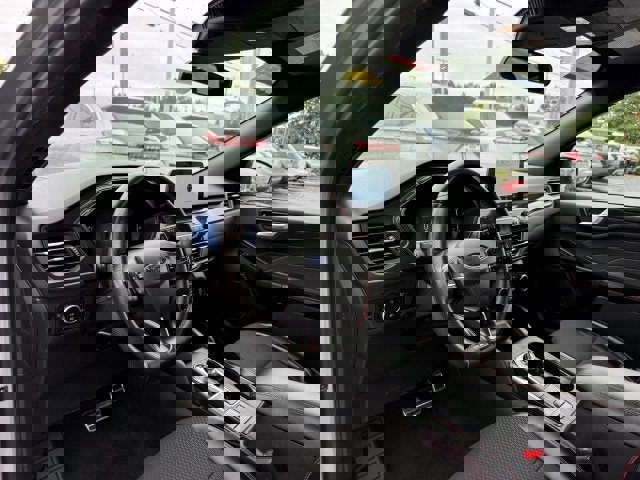 Certified 2024 Ford Escape ST-Line image 10