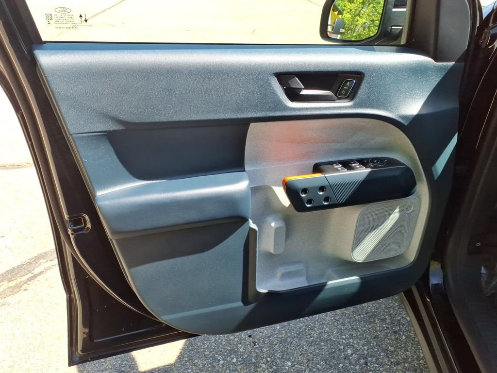 Certified 2024 Ford Maverick XLT w/ XLT Luxury Package FWD image 19