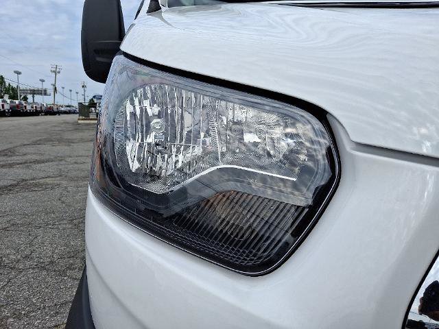Certified 2025 Ford Transit 250 Low Roof w/ Exterior Upgrade Package RWD image 9