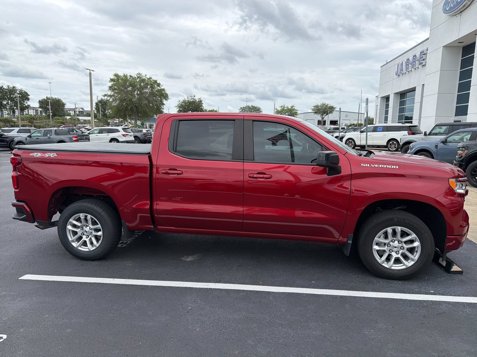 Used 2024 Chevrolet Silverado 1500 RST AWD/4WD image 2