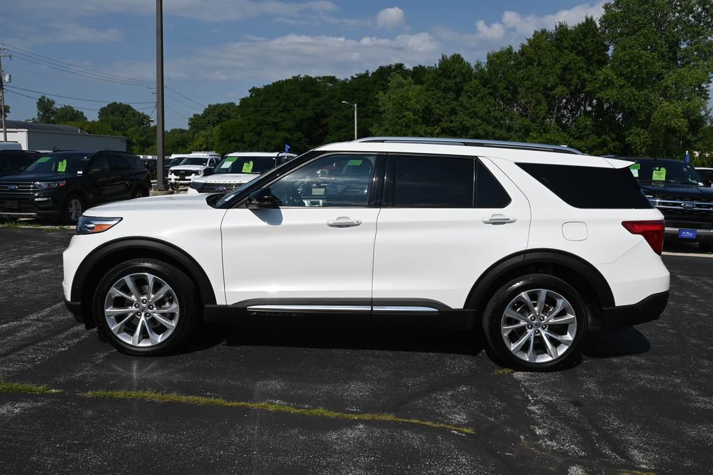 Certified 2021 Ford Explorer Platinum w/ Equipment Group 601A AWD/4WD image 4