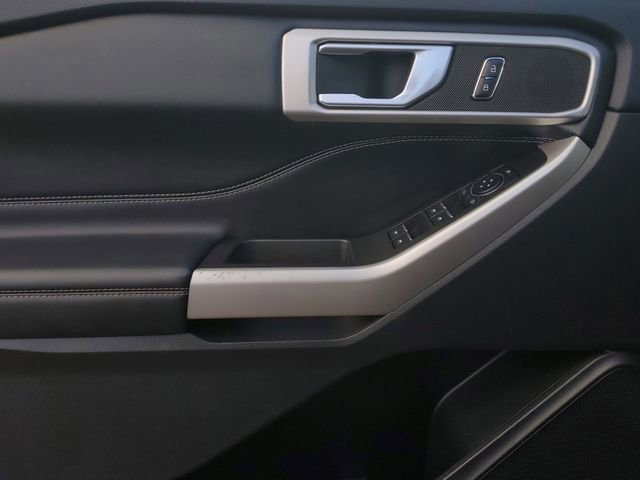 Certified 2023 Ford Explorer XLT w/ Equipment Group 202A image 8
