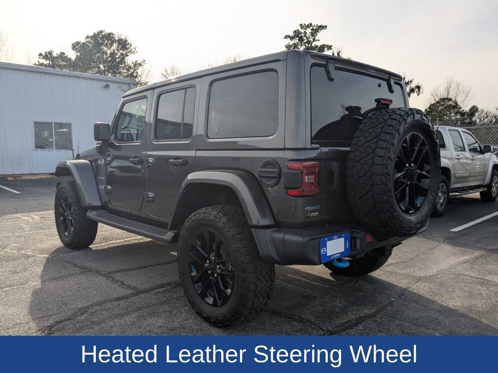 Used 2022 Jeep Wrangler Unlimited Sahara w/ Cold Weather Group image 3