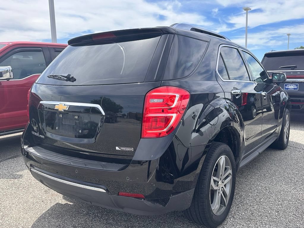 Used 2017 Chevrolet Equinox Premier w/ Enhanced Convenience Package AWD/4WD image 4