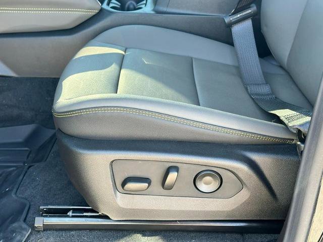 Used 2025 Chevrolet Colorado ZR2 w/ Technology Package image 19