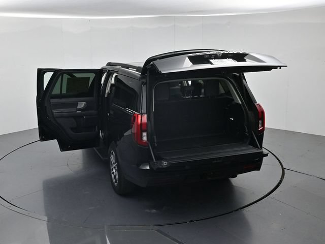 Certified 2025 Ford Expedition Active AWD/4WD image 51