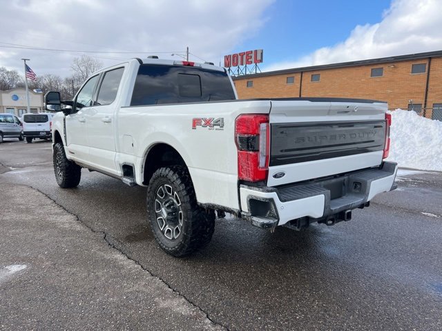Certified 2025 Ford F350 Platinum w/ FX4 Off-Road Package image 4