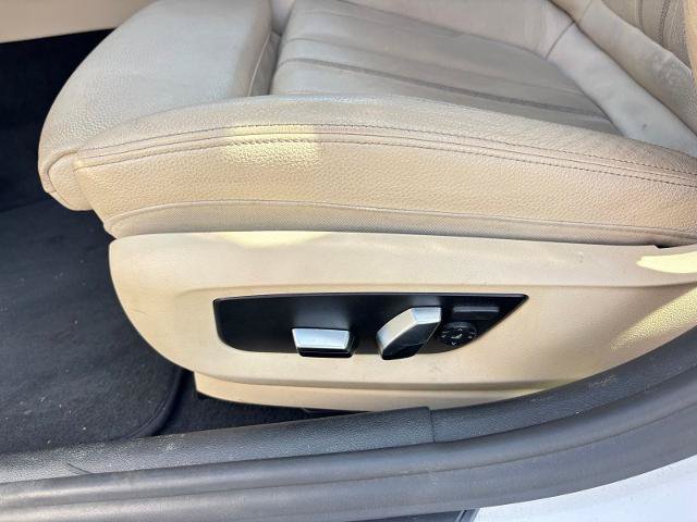 Used 2017 BMW 540i RWD image 14