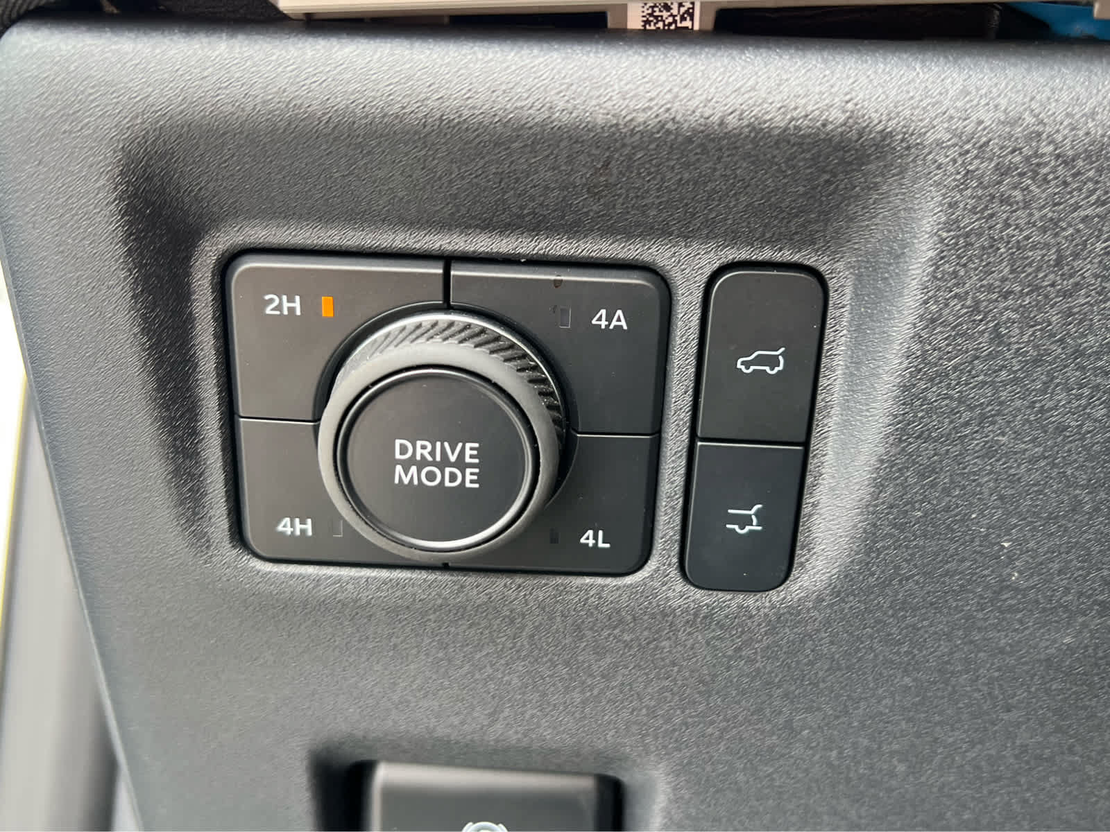 Certified 2025 Ford Expedition Active AWD/4WD image 33